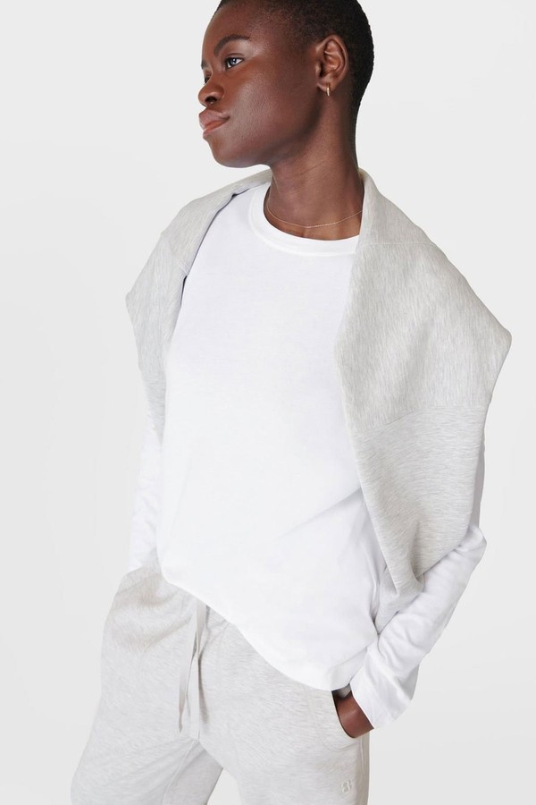 Essential Long Sleeve T-Shirt