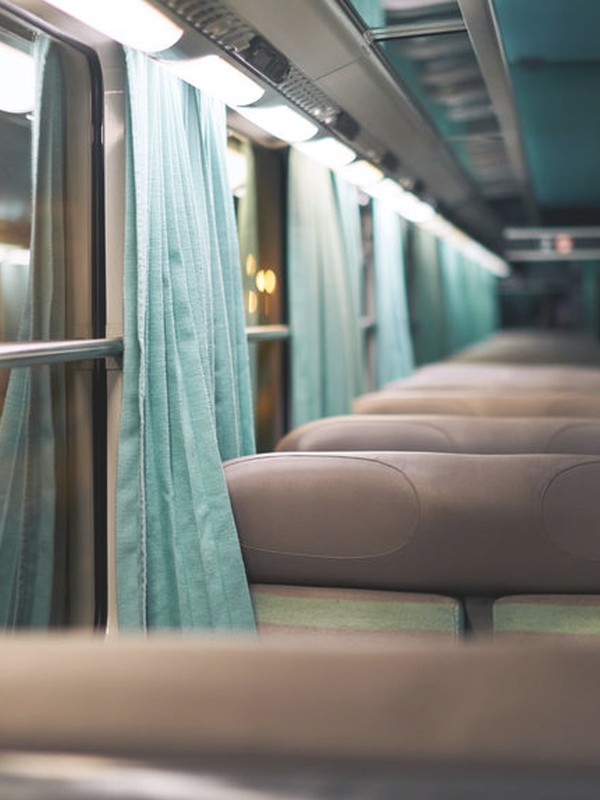 12 Top Travel Hacks For Commuters