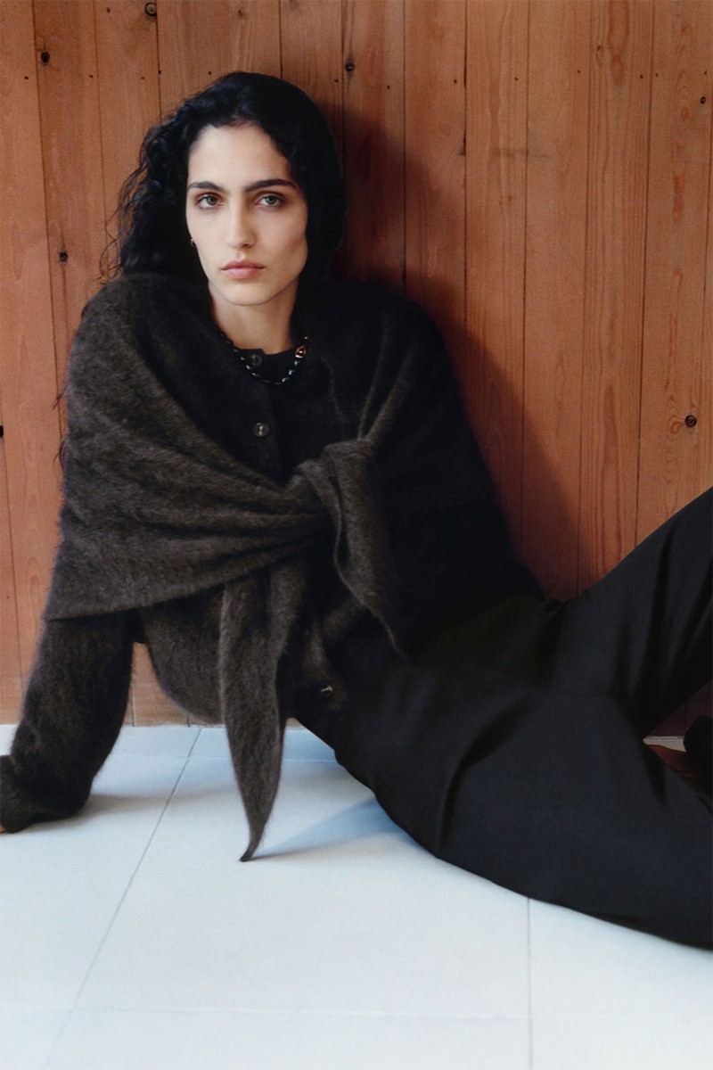 Brushed-Cashmere Triangle Scarf from COS