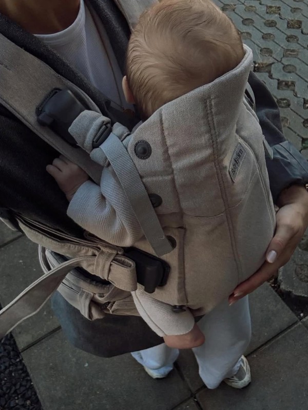 The Travel Essentials Mums-In-The-Know Never Fly Without