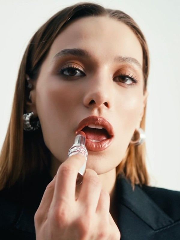 8 Foolproof Ways To Take Your Make-Up From Day To Night