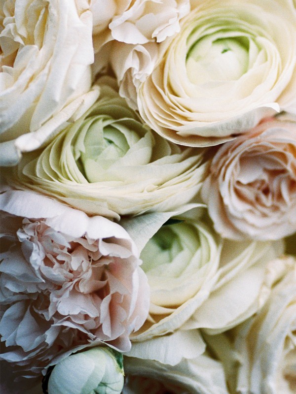 The Best Flowers For Winter Weddings