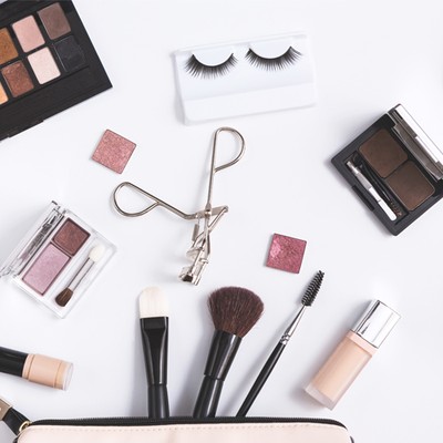 How To Declutter Your Make-Up