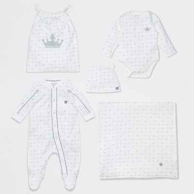 White Crown Print Gift Set