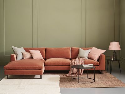 Jasper Modern Sofa With Chaise