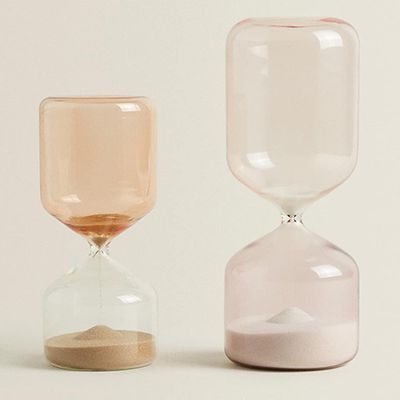 Pastel Hourglass