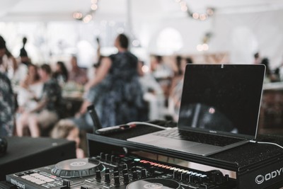 The Best Wedding DJs To Have On Your Radar