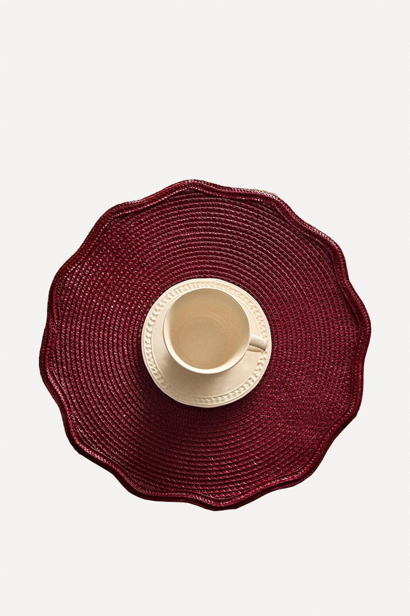 Set Of 2 Christmas Placemats With Blonde Lace