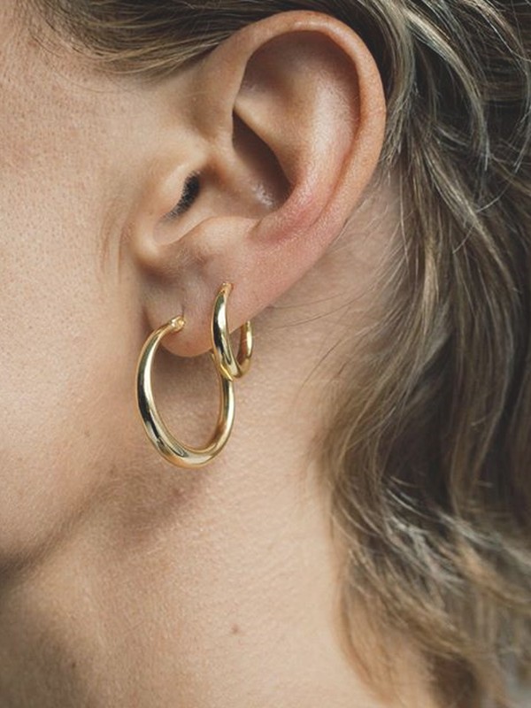 18 Pairs Of Gold Hoops