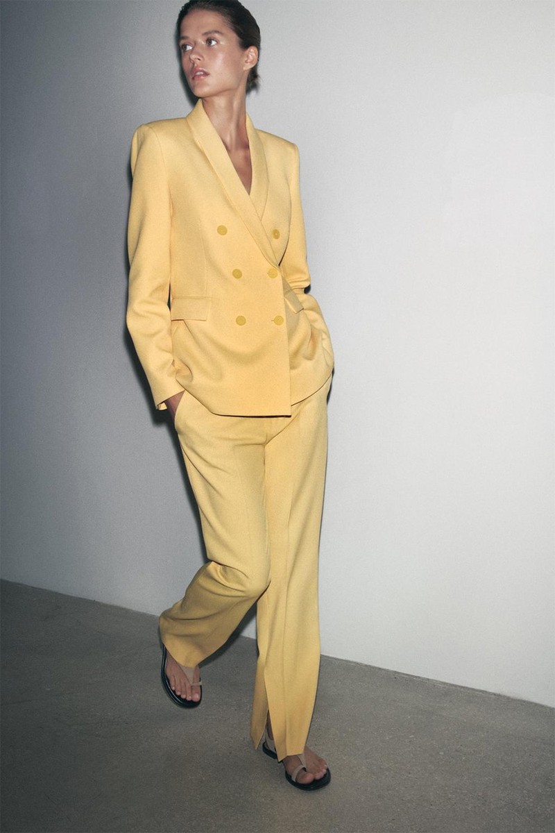 Straight Tuxedo-Style Collar Blazer