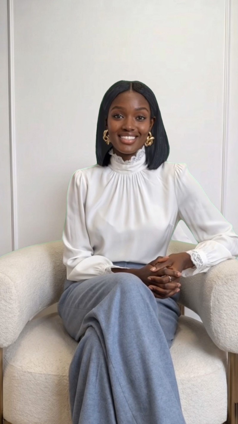 5 workwear trends worth investing in this season – watch on & save for styling inspo… 

Top: Alexander McQueen
Trousers: Loro Piana
Earrings: Jennifer Fisher