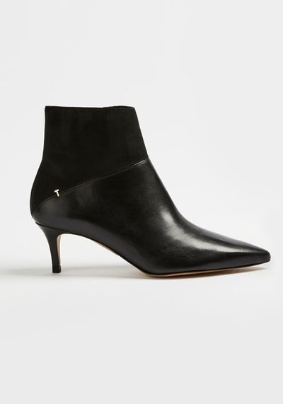 Darna Pointed Toe Boot