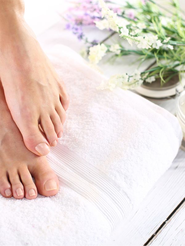  Beauty 101: How To Treat & Prevent Yellow Toenails 