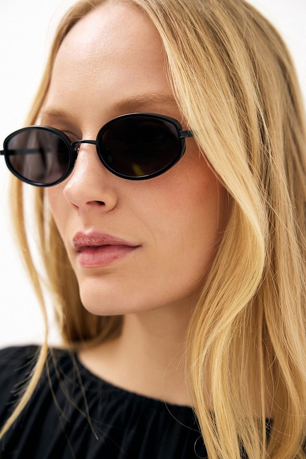 Oval Frame Sunglasses from NA-KD