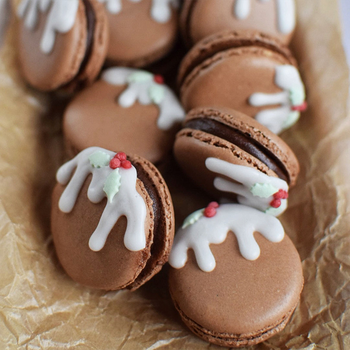 Christmas Macaron Kit from Honeywell Bakes