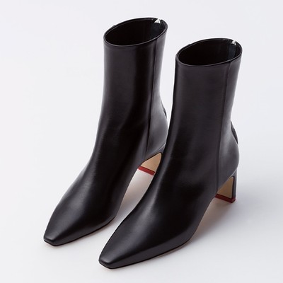 Ivy Black Calf Boots from Aeyde