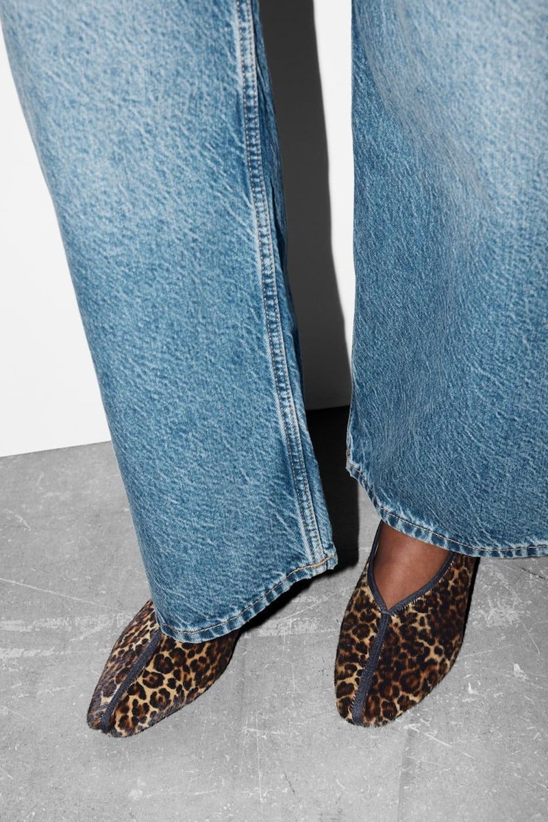 Almond-Toe Ballerina Flats 