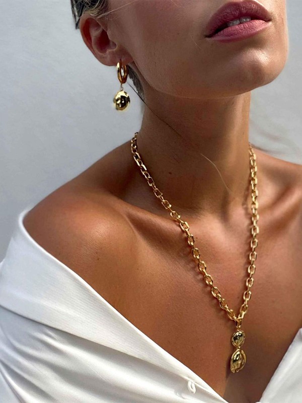 Stylish Jewellery To Gift This Christmas