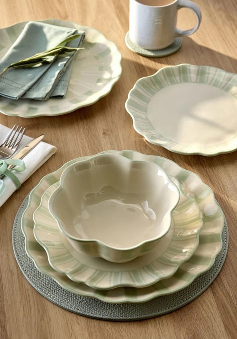 12 Piece Handpainted Stripe Dinner Set* 