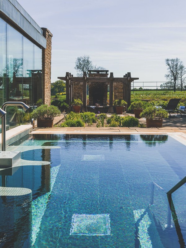 14 Romantic Hotels For A Mini-Moon