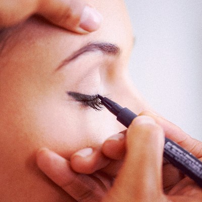 What Is Graphic Eyeliner?  4 Techniques To Try At Home - Eyeko