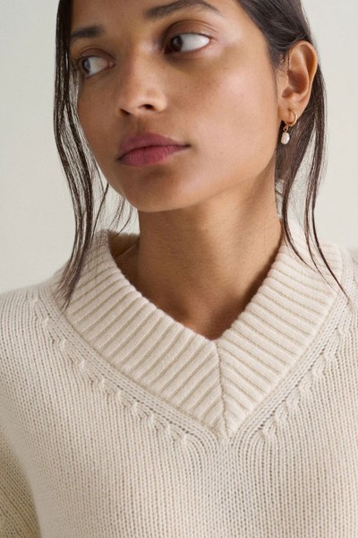 Merino Cashmere V Neck Jumper