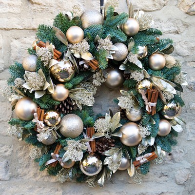 Champagne Darling Wreath from Ronny Colbie