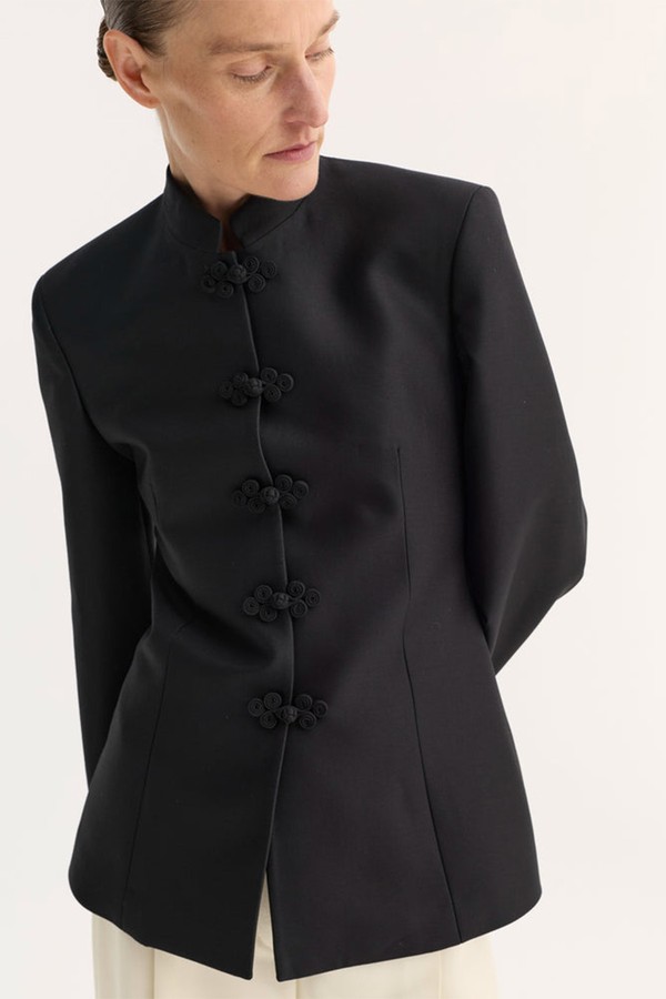 Sculptural Pankou Closure Blazer from Róhe