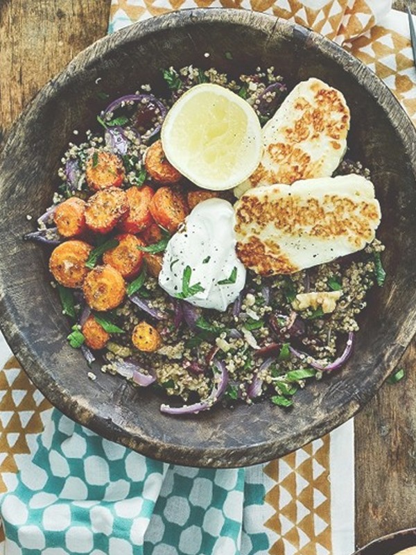 Apple, Cranberry & Quinoa Buddha Bowl