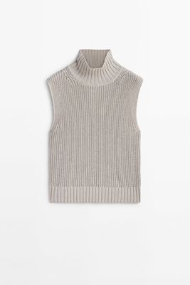 Purl Knit Vest With A Mock Turtleneck
