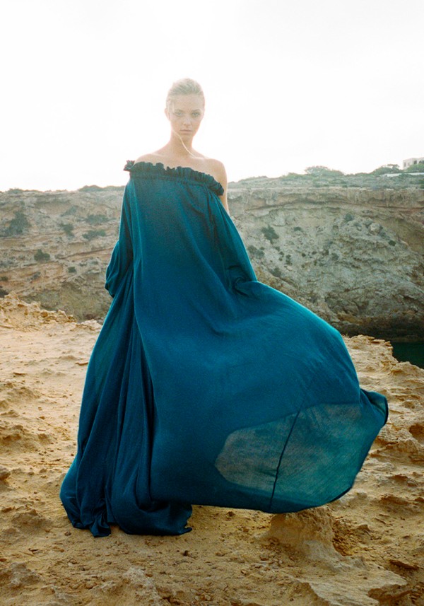 Britannia Maxi