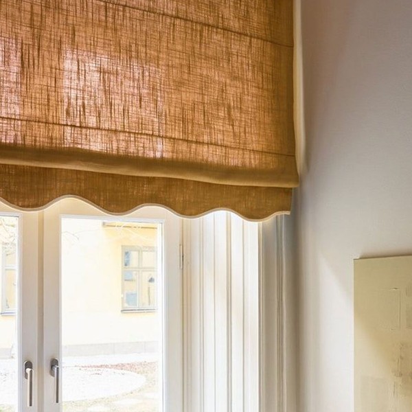 Scallop Edge Linen Roman Blind from Att Pynta