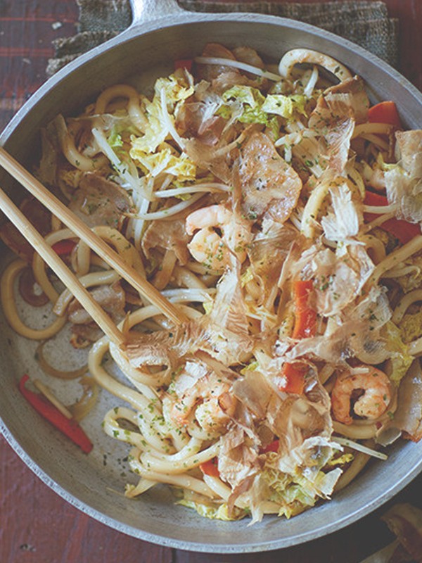 Stir-Fried Udon Noodles