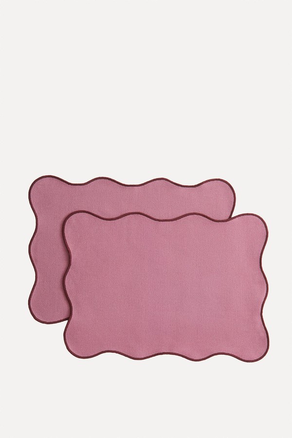 2-Pack Scallop-Edged Place Mats from H&M