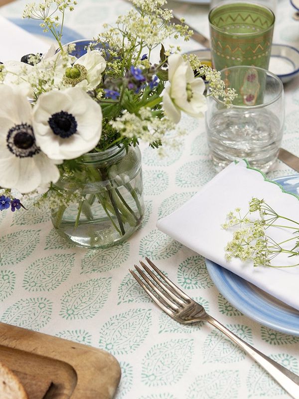 25 Tablecloths We Love 
