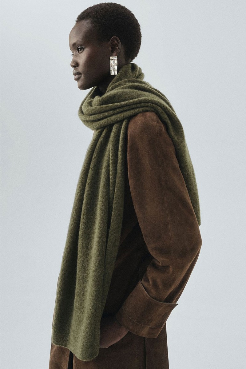 100% Cashmere Scarf from Mango