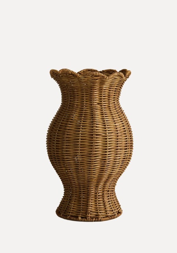 Wicker Scallop Vase 