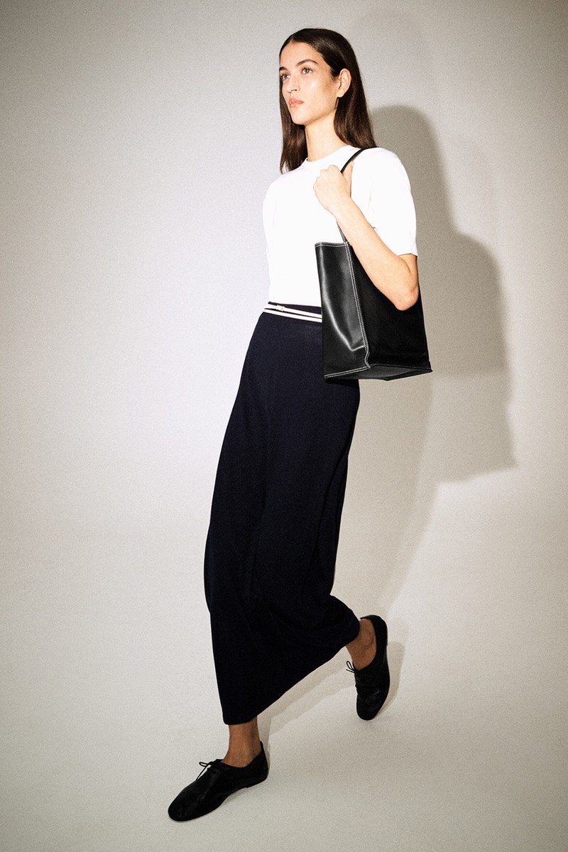 Rounded Merino Wool Midi Skirt