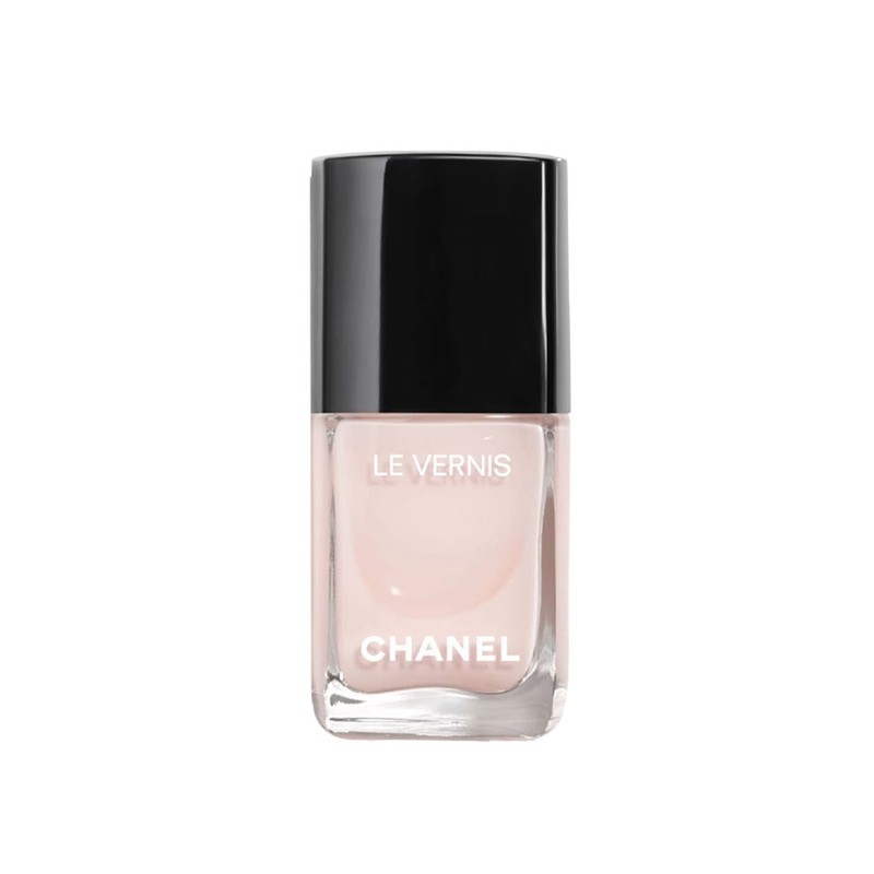 Le Vernis Nail Colour In '111 Ballerina' from Chanel