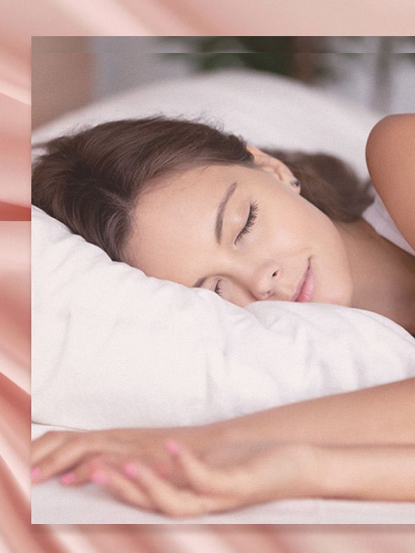 Silk Pillowcases: 5 Benefits & How They Work