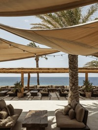 The Best Places In Mykonos For A Girls’ Trip