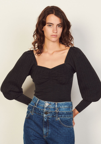 Cropped Sweater Sweetheart Neckline