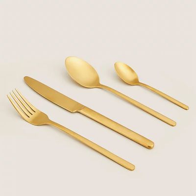 16 Piece Cutlery Set