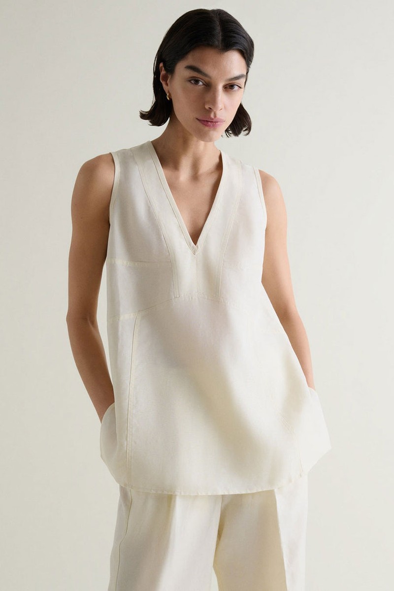 Future-Linen V Neck Tunic Top from Rise & Fall