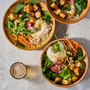 Zingy Vietnamese-Style Noodles With Fried Sesame Tofu