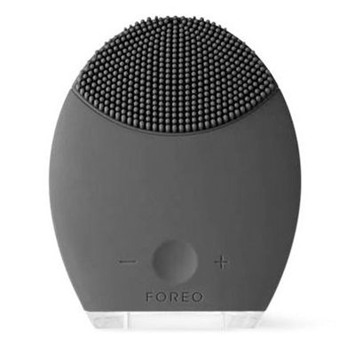 Luna 2 Facial Cleansing Brush from Foreo