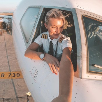 What It's Really Like Being A Female Pilot