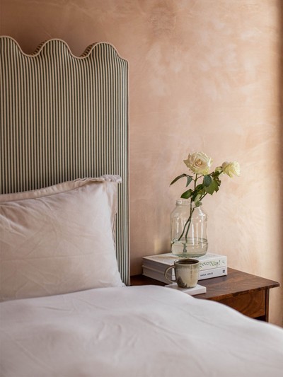 How To Choose The Right Headboard