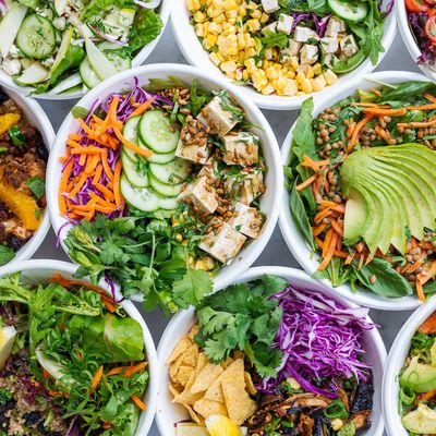 A Nutritionist’s Guide To Healthy Salads