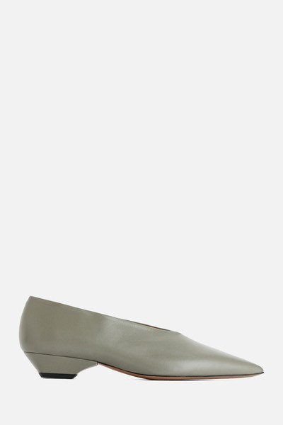 Pointy Leather Pumps from ARKET